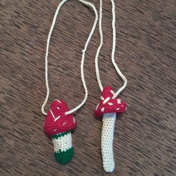 1 SHROOMIE HOLDER - Picture 1 of 2